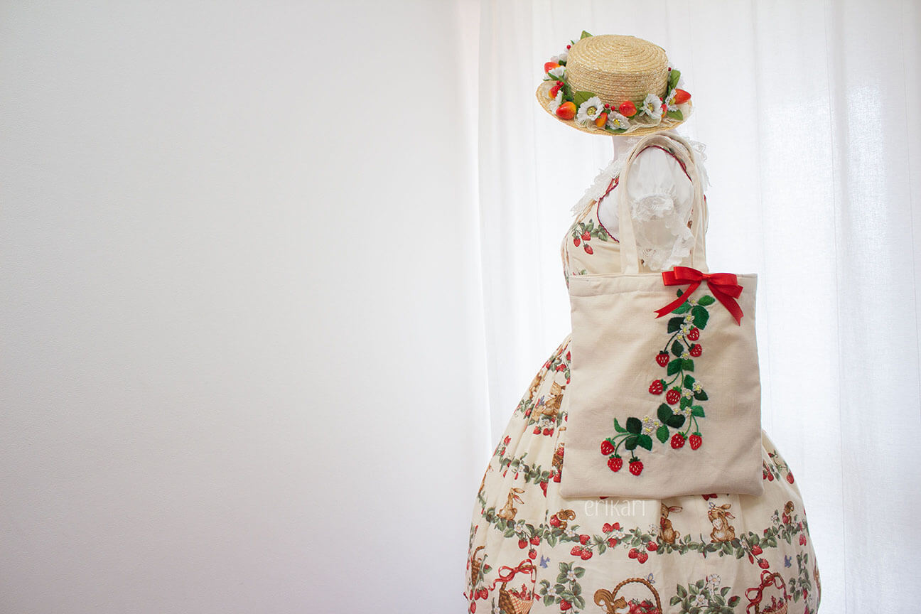 DIY Embroidered strawberry tote bag